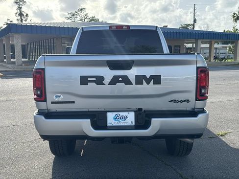 Used 2026 RAM 2500 Big Horn AWD/4WD image 4