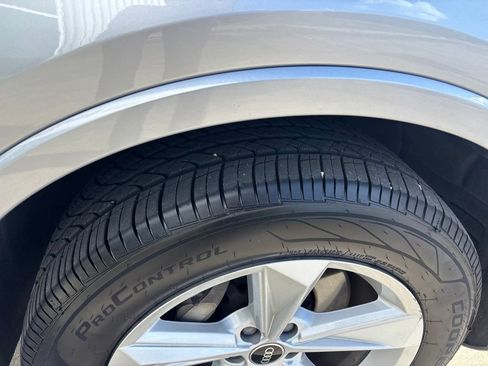 Used 2022 Audi Q7 3.0T Premium AWD/4WD image 21