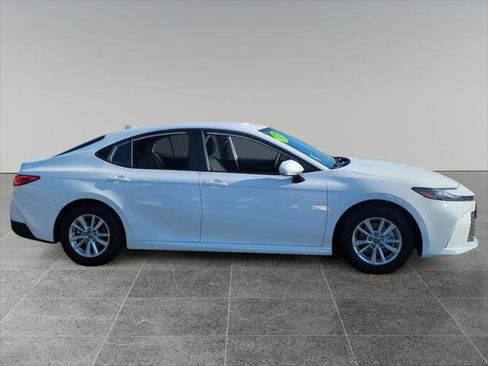 Certified 2025 Toyota Camry LE image 6