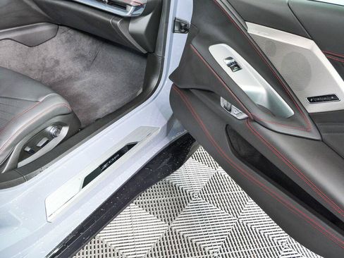 Used 2024 Chevrolet Corvette Z06 RWD image 21