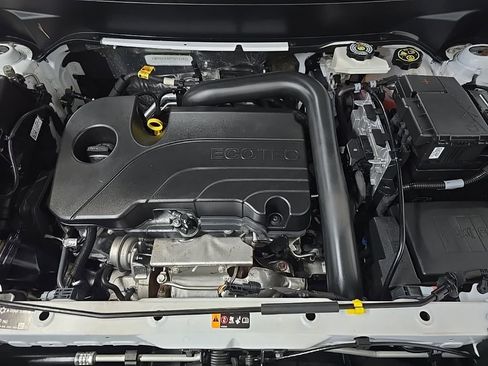 Used 2023 Chevrolet Equinox LT w/ Driver Convenience Package image 12