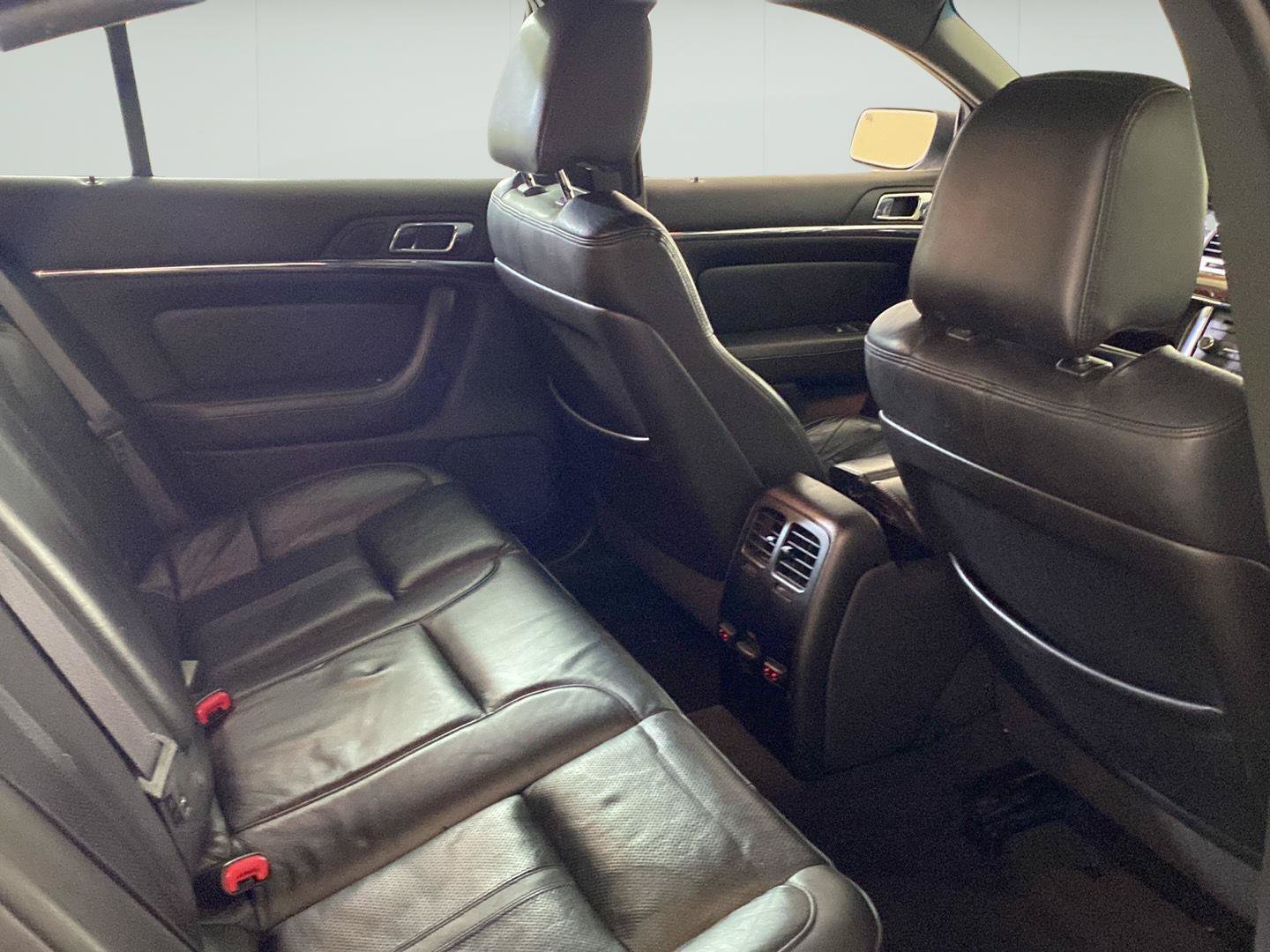 Used 2009 Lincoln MKS AWD image 32