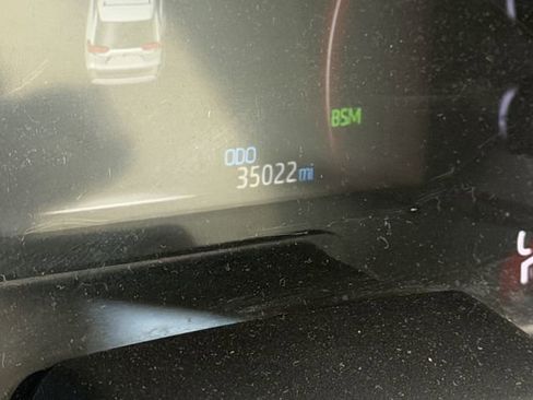 Used 2023 Toyota RAV4 XLE Premium FWD image 9