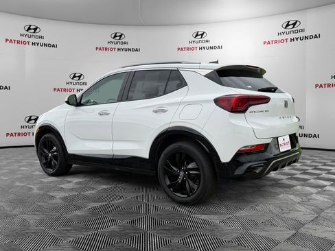 Used 2024 Buick Encore GX Sport Touring FWD image 5