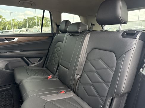 Used 2026 Volkswagen Atlas SE FWD image 24