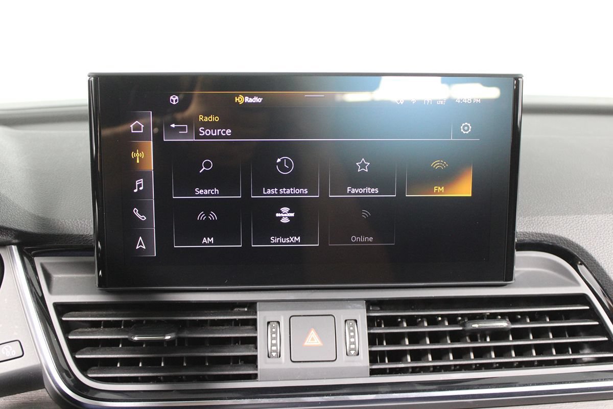 Used 2023 Audi Q5 2.0T Premium w/ Convenience Package AWD/4WD image 24
