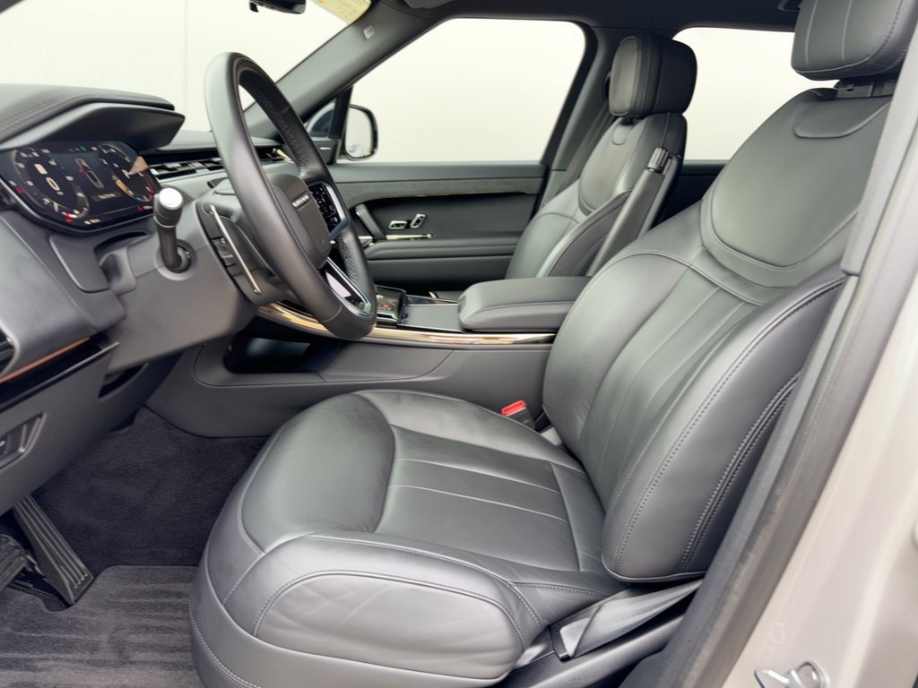 Certified 2024 Land Rover Range Rover Sport SE AWD/4WD image 5
