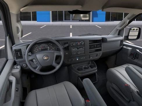 New 2025 Chevrolet Express 3500 w/ Driver Convenience Package image 15