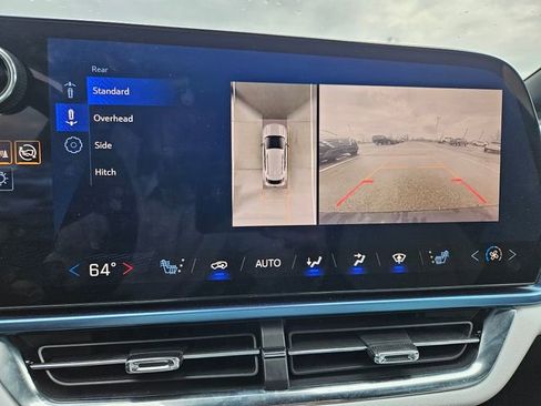 Used 2025 Chevrolet Equinox EV LT FWD image 12