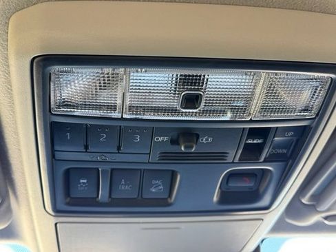 Used 2024 Toyota 4Runner Limited AWD/4WD image 31