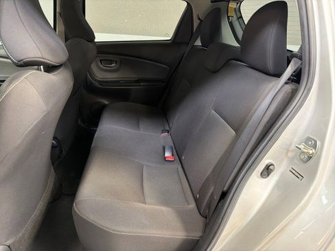 Used 2015 Toyota Yaris SE image 25