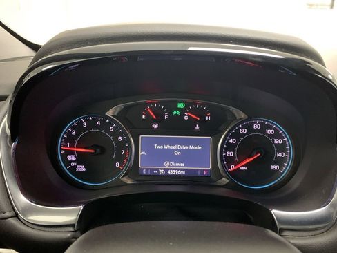 Used 2023 Chevrolet Traverse LT w/ LPO, Floor Liner Package AWD/4WD image 38