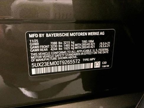 Used 2026 BMW X7 xDrive40i AWD/4WD image 32