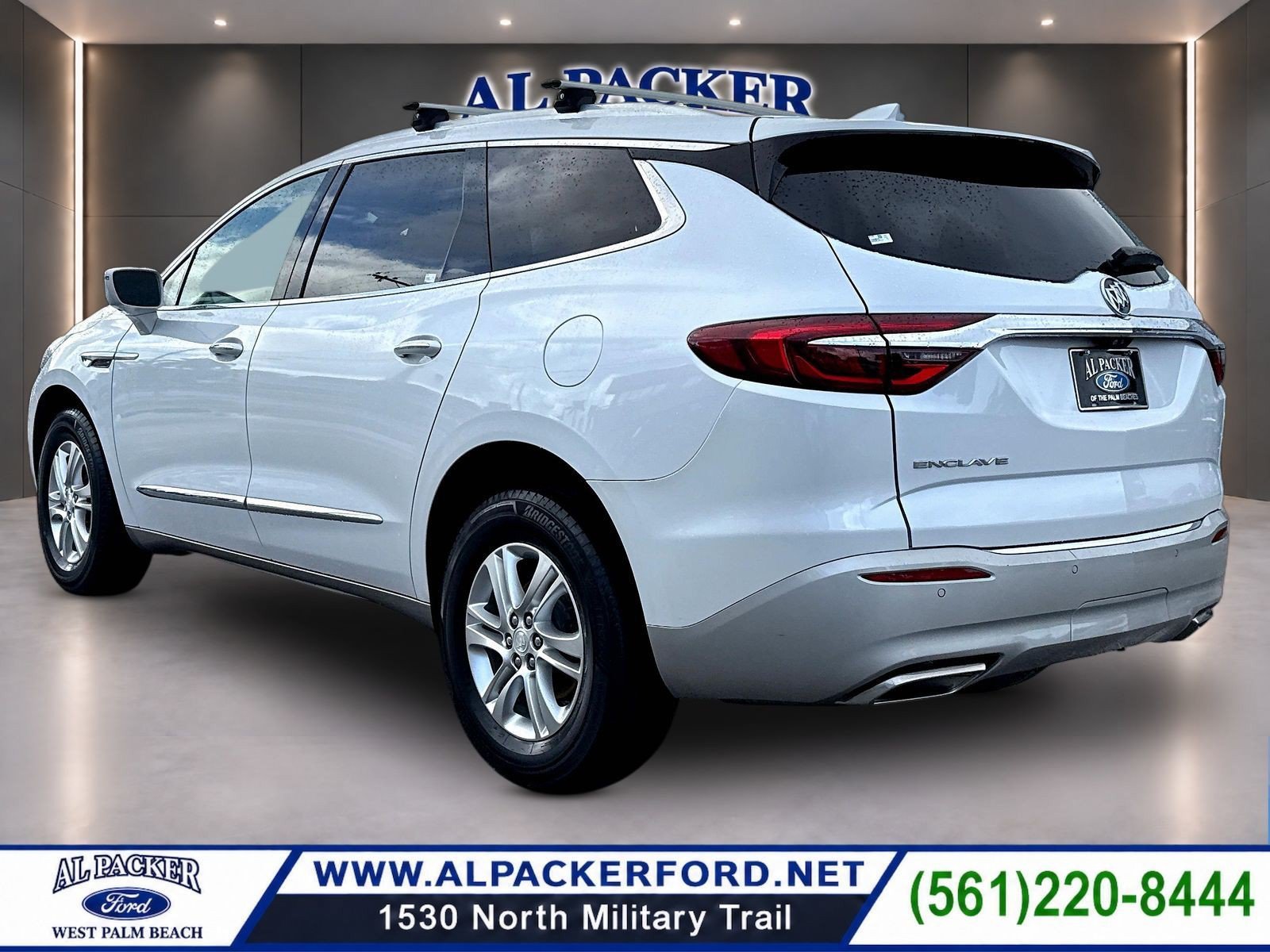 Used 2020 Buick Enclave Essence w/ Sound and Sites Package FWD image 8