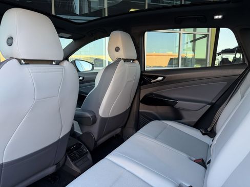 Used 2022 Volkswagen ID.4 Pro S image 35