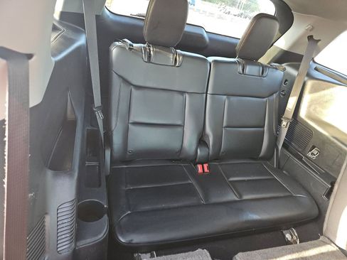 Used 2023 Ford Explorer XLT w/ Equipment Group 202A image 13