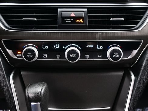 Used 2022 Honda Accord LX image 22