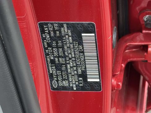 Used 2024 Hyundai Elantra SE FWD image 25