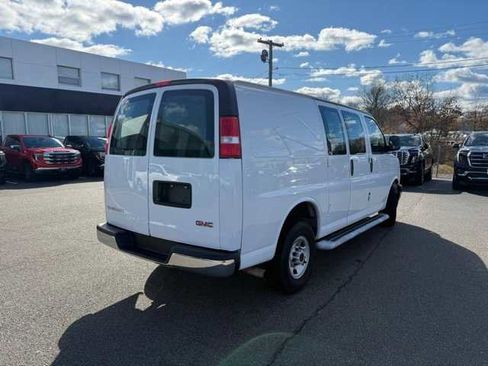 Used 2024 GMC Savana 2500 w/ Driver Convenience Package image 7