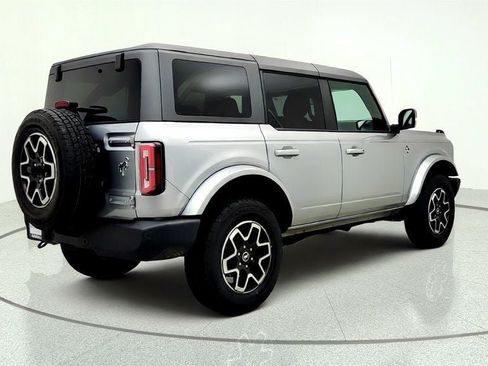 Used 2024 Ford Bronco Outer Banks AWD/4WD image 5