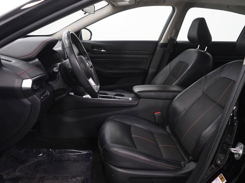 Used 2022 Nissan Altima 2.5 SR w/ Midnight Edition Package image 14