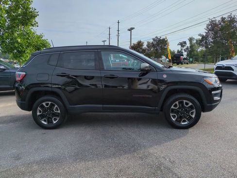 Used 2018 Jeep Compass Trailhawk w/ Leather Interior Group AWD/4WD image 4