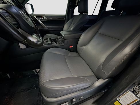 Used 2021 Lexus GX 460 Premium w/ Premium Package image 12