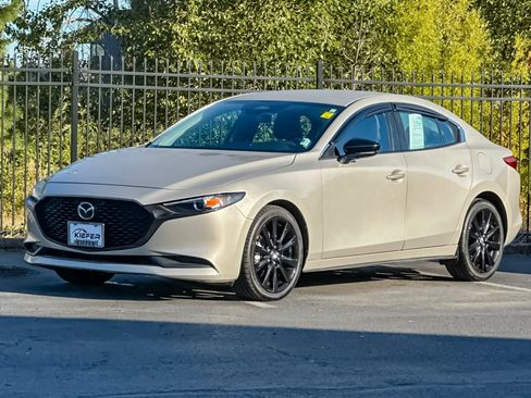 Used 2024 MAZDA MAZDA3 s FWD image 7