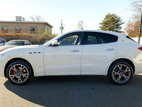 Used 2020 Maserati Levante GranSport image 4