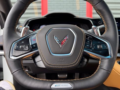 Used 2025 Chevrolet Corvette E-Ray w/ ZER Performance Package AWD/4WD image 32