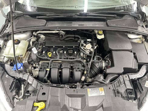 Used 2017 Ford Focus SE image 9