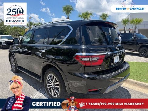 Used 2024 Nissan Armada SL w/ Captain's Chairs Package AWD/4WD image 6