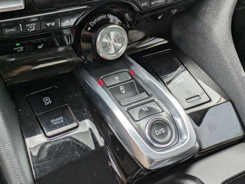 Used 2024 Acura MDX SH-AWD image 14