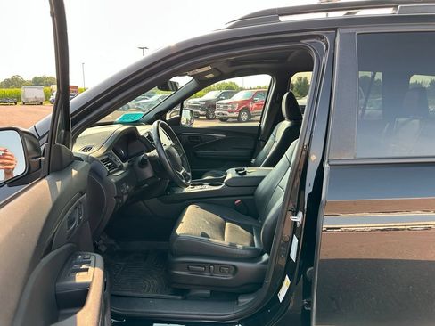 Used 2024 Honda Passport EX-L image 10