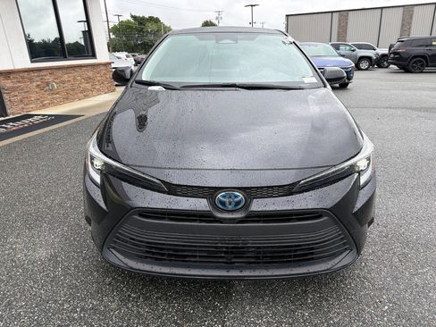 Used 2024 Toyota Corolla LE FWD image 12