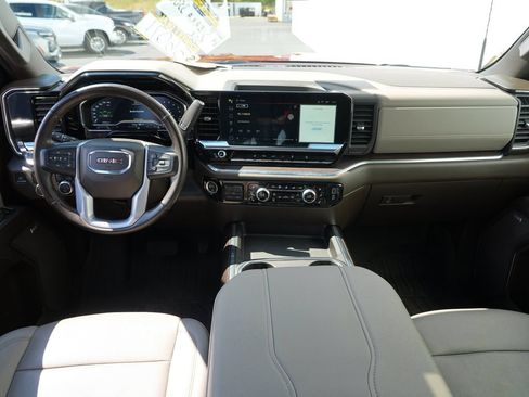 Certified 2024 GMC Sierra 3500 SLT w/ SLT Premium Package AWD/4WD image 26