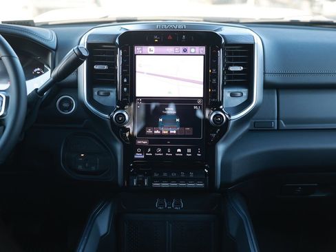 New 2026 RAM 3500 Laramie AWD/4WD image 26