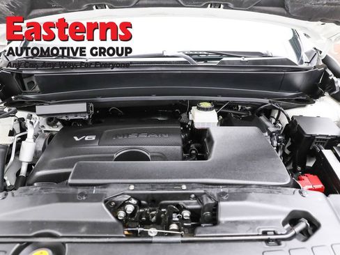 Used 2020 Nissan Pathfinder SL AWD/4WD image 7