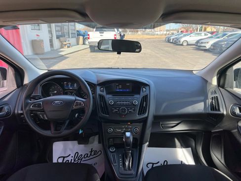 Used 2016 Ford Focus SE image 18