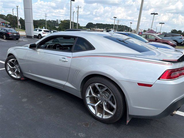 Used 2015 Chevrolet Camaro SS w/ RS Package RWD image 11