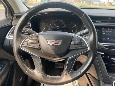 Used 2018 Cadillac XT5 Luxury FWD image 23