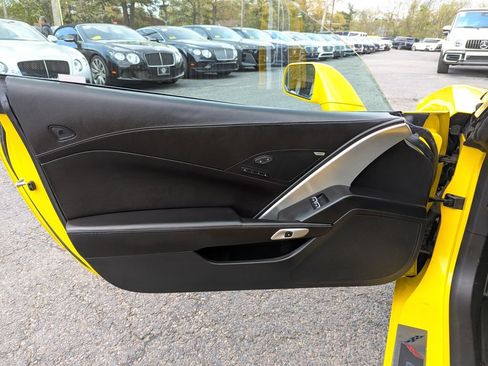 Used 2015 Chevrolet Corvette Stingray Convertible w/ 2LT Preferred Equipment Group RWD image 11