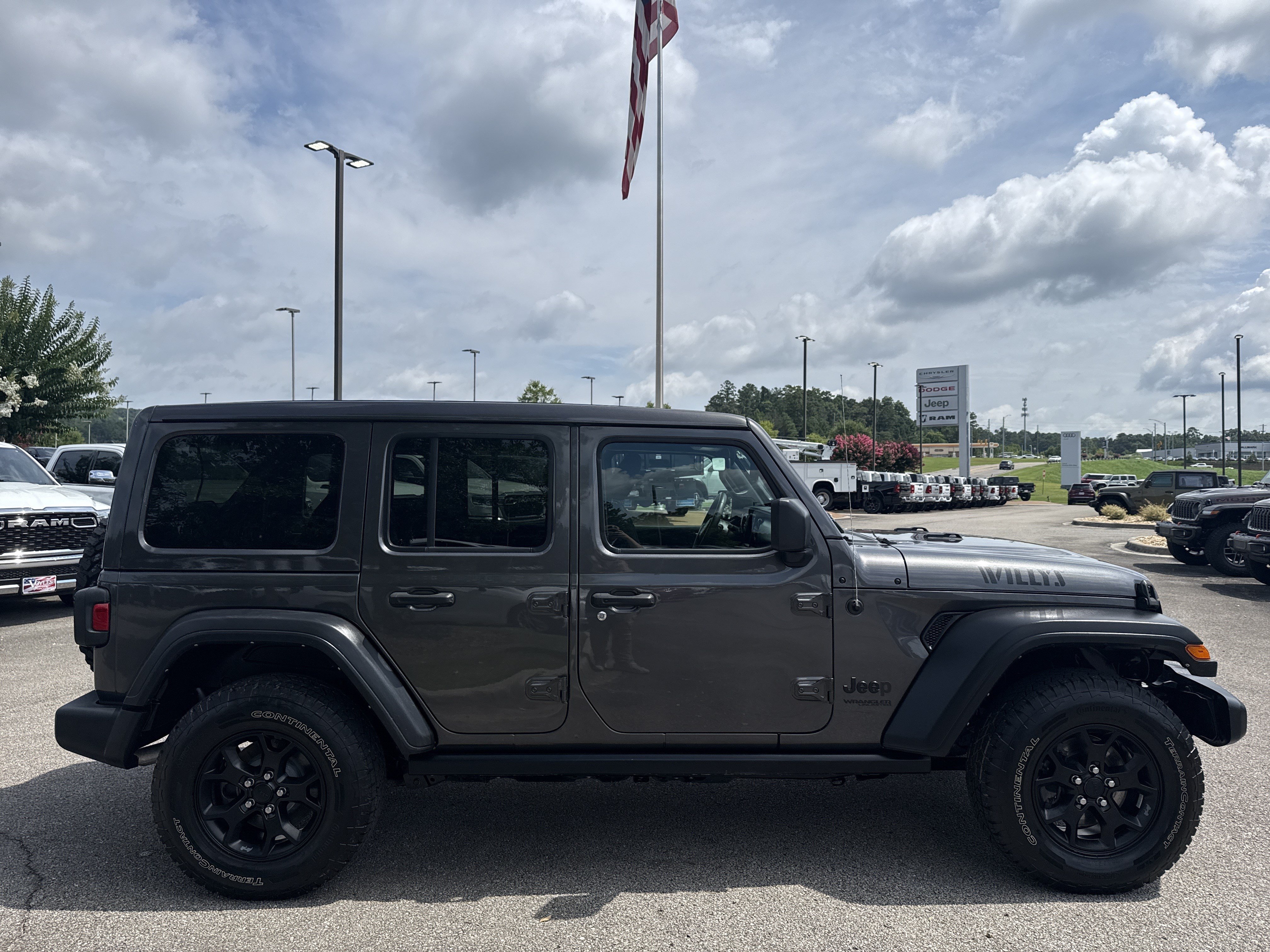 Used 2022 Jeep Wrangler Unlimited Sport AWD/4WD image 8