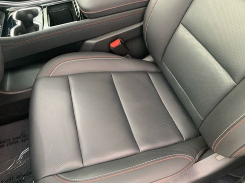 Used 2024 Chevrolet Traverse Z71 w/ Enhanced Driving Package image 42