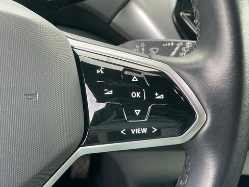 Certified 2022 Volkswagen ID.4 Pro image 16