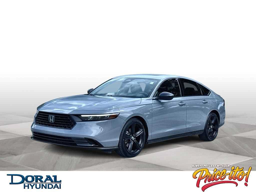 Used 2023 Honda Accord Sport image 1