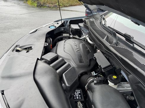 Used 2022 Honda Pilot TrailSport image 17