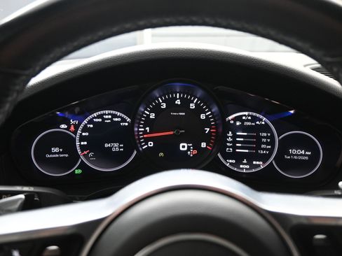 Certified 2019 Porsche Cayenne image 18