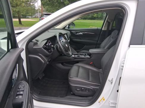Used 2021 Buick Envision Essence w/ Technology Package I AWD/4WD image 10