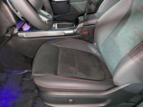 New 2026 Mercedes-Benz GLB 35 AMG AMG GLB 35 image 4